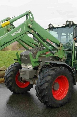 2010 Fendt 211