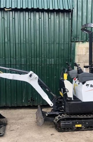 2017 BOBCAT E10