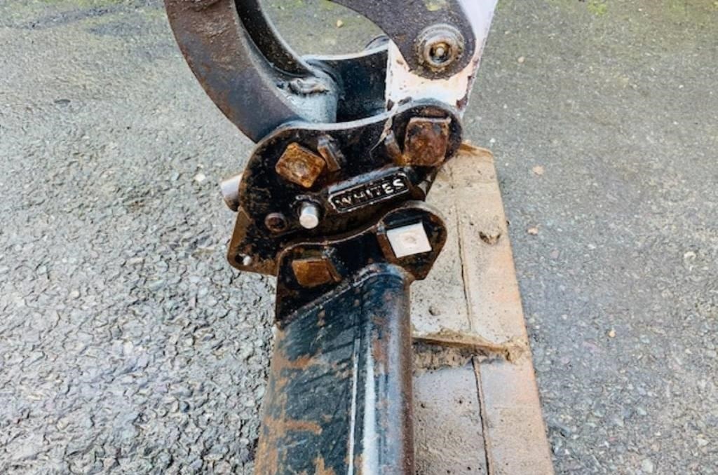 2017 BOBCAT E 19 - Image 13