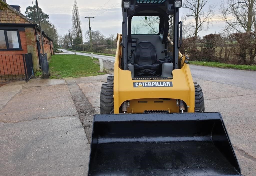 2014 CATERPILLAR 216 B 3 - Image 23