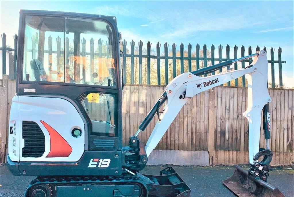 2017 BOBCAT E 19