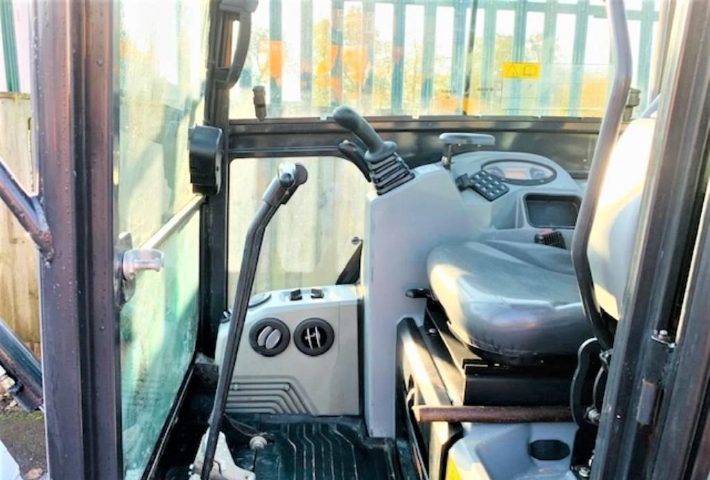 2017 BOBCAT E 19 - Image 9