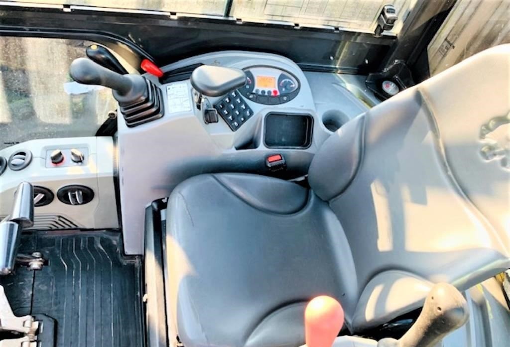 2017 BOBCAT E 19 - Image 10