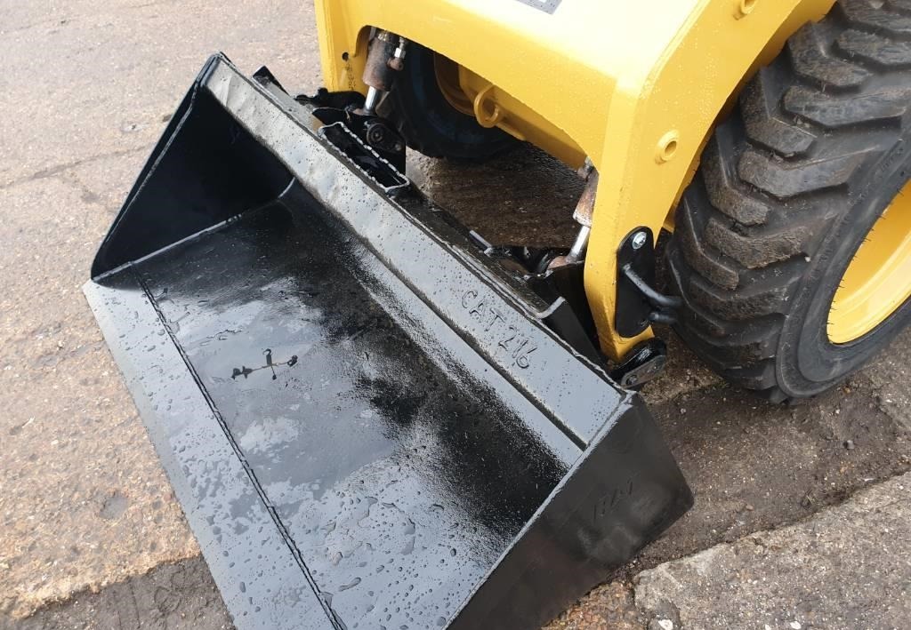 2014 CATERPILLAR 216 B 3 - Image 18