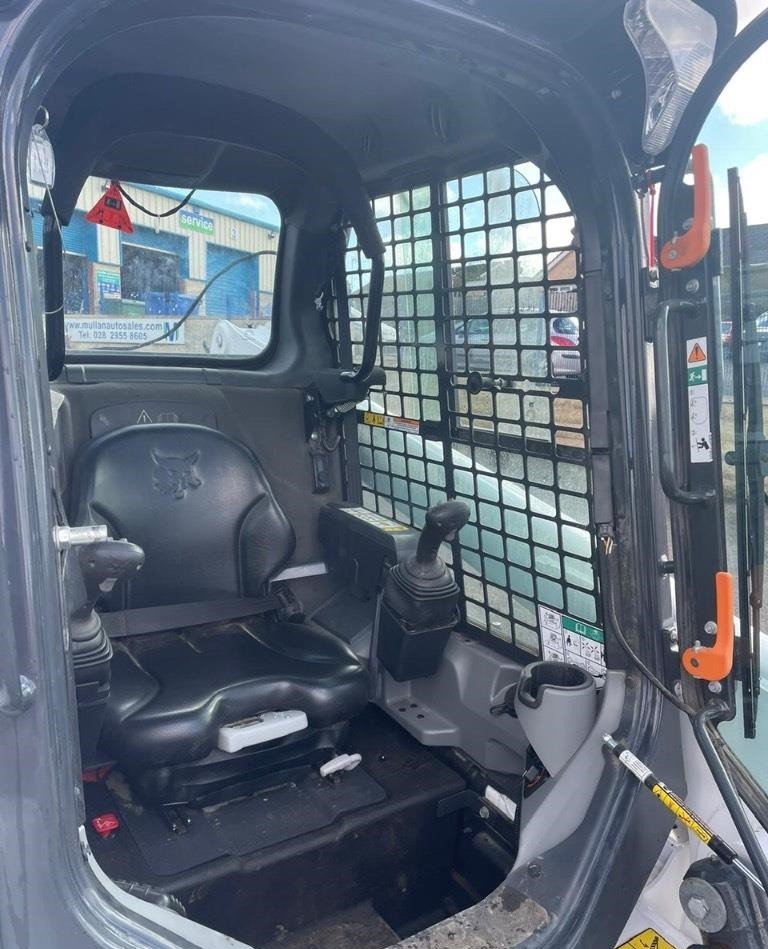 2018 BOBCAT S630 - Image 8