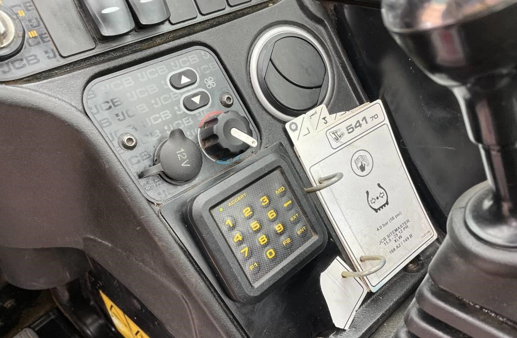 2014 JCB 541-70 - Image 3