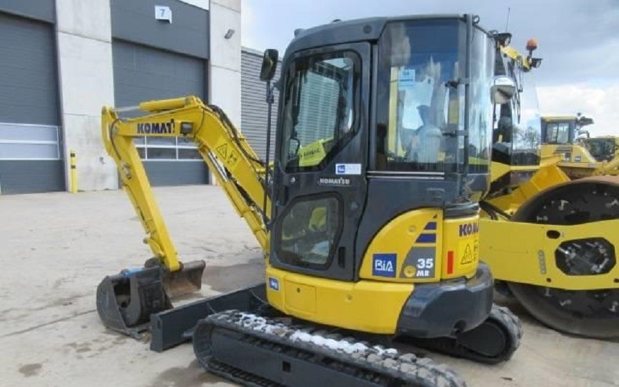 2010 KOMATSU PC35MR-3