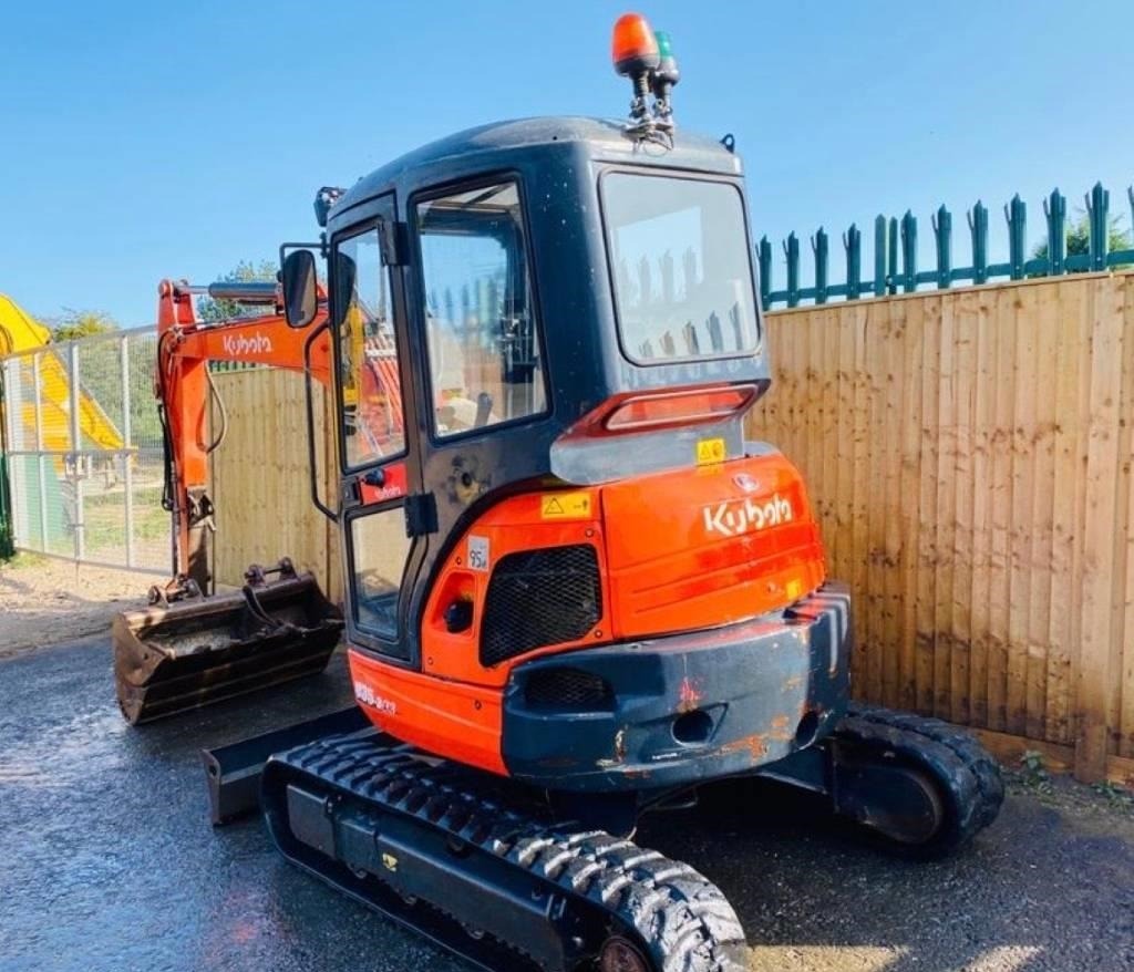 2016 KUBOTA U 35-3 A - Image 4