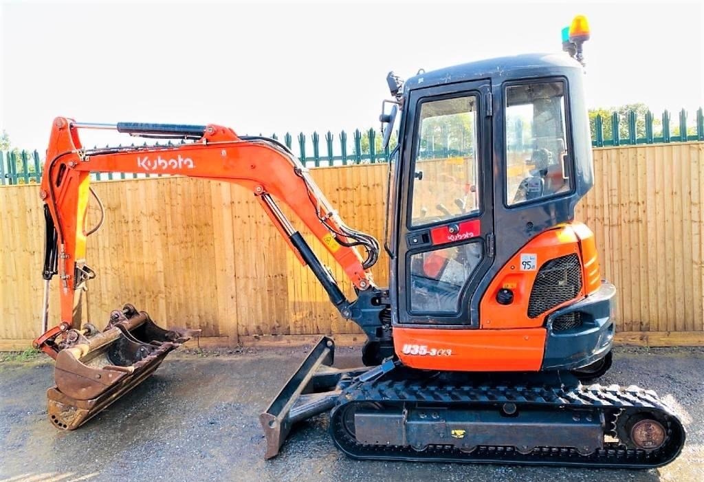 2016 KUBOTA U 35-3 A