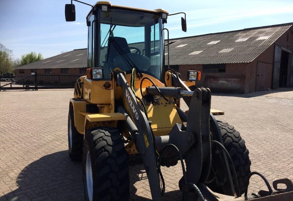 2012 VOLVO L 30 B - Image 8