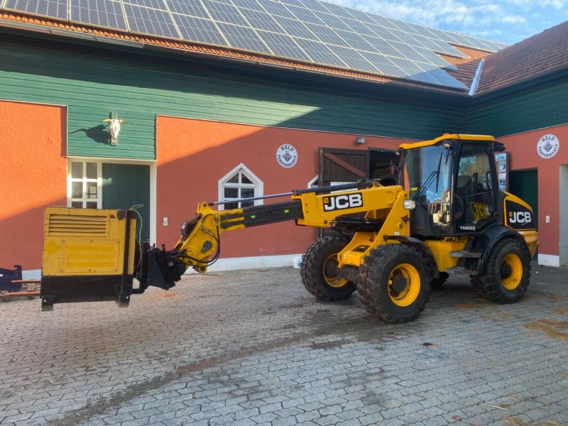 2011 JCB TM 220 - Image 2