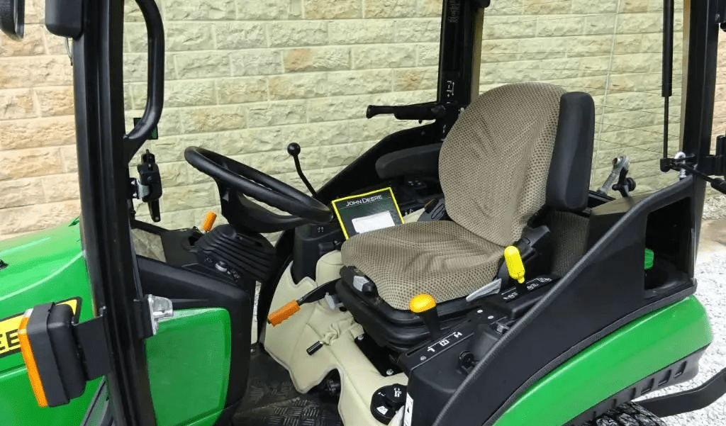 2021 John Deere 2026R - Image 11