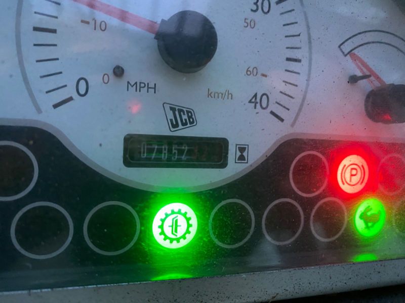 2011 JCB TM 220 - Image 16