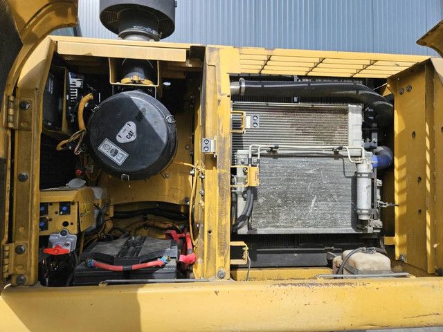 2008 Caterpillar 323 D L - Image 19