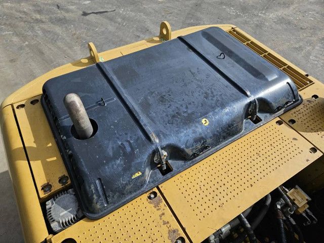 2008 Caterpillar 323 D L - Image 21