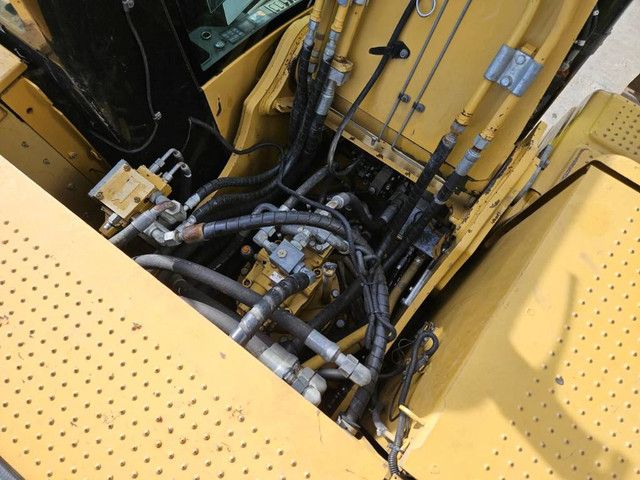 2008 Caterpillar 323 D L - Image 24