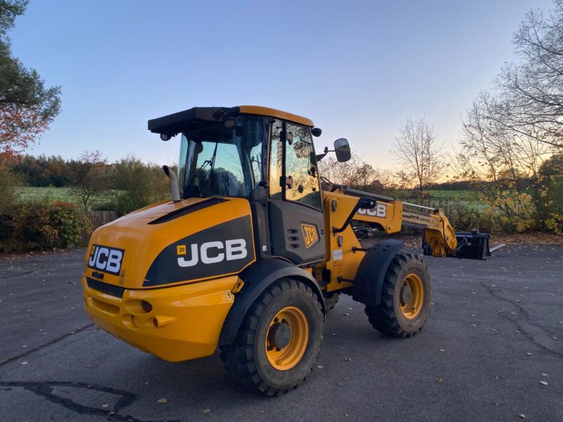2011 JCB TM 220 - Image 4