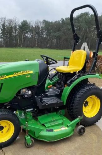 2010 John Deere 2320