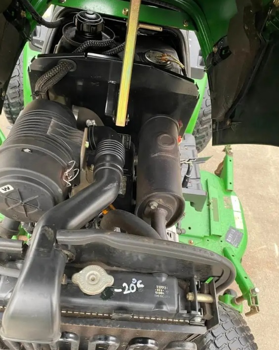2010 John Deere 2320 - Image 21