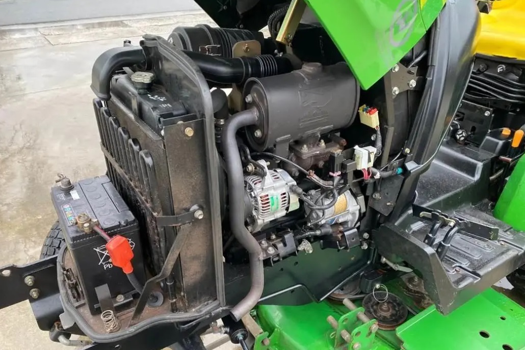 2010 John Deere 2320 - Image 22