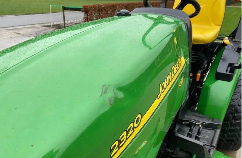 2010 John Deere 2320 - Image 23