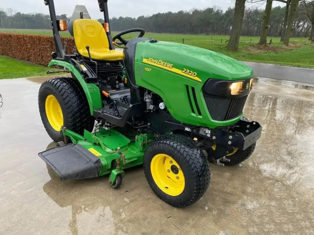 2010 John Deere 2320 - Image 5