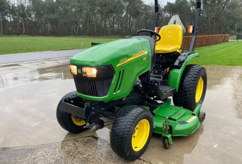 2010 John Deere 2320 - Image 7
