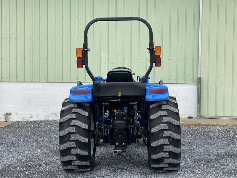 2004 New Holland TC40A Tractor - Image 12