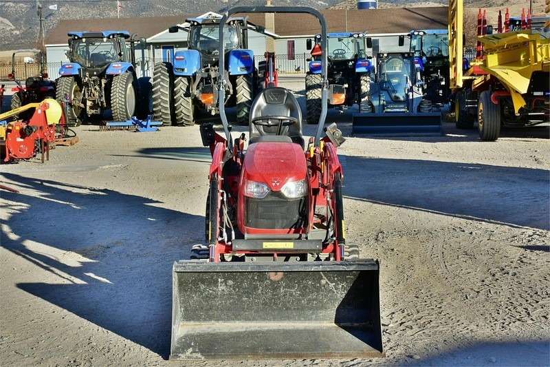 2020 Massey Ferguson GC1723E Tractor - Image 22