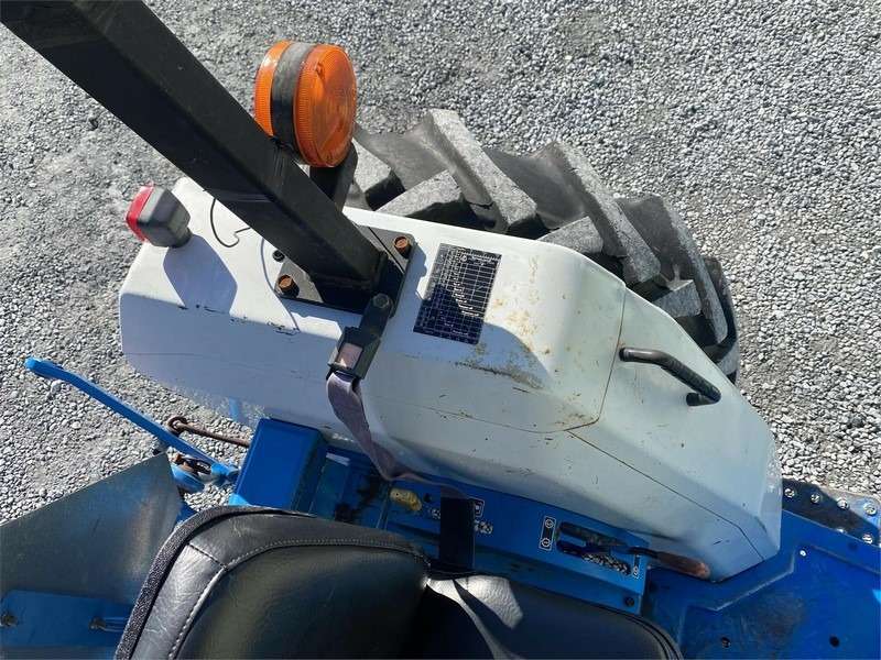 1997 New Holland 1920 Tractor - Image 20