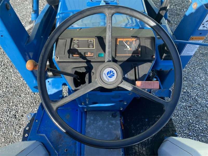 1997 New Holland 1920 Tractor - Image 22