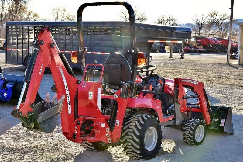 2020 Massey Ferguson GC1723E Tractor - Image 29