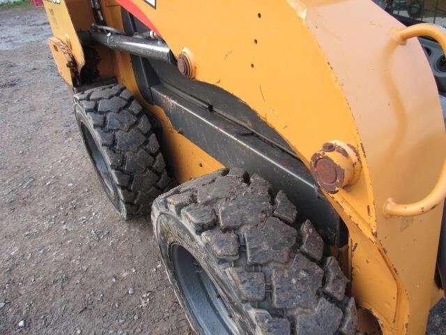 2020 Case SR175B Skid Steer - Image 17