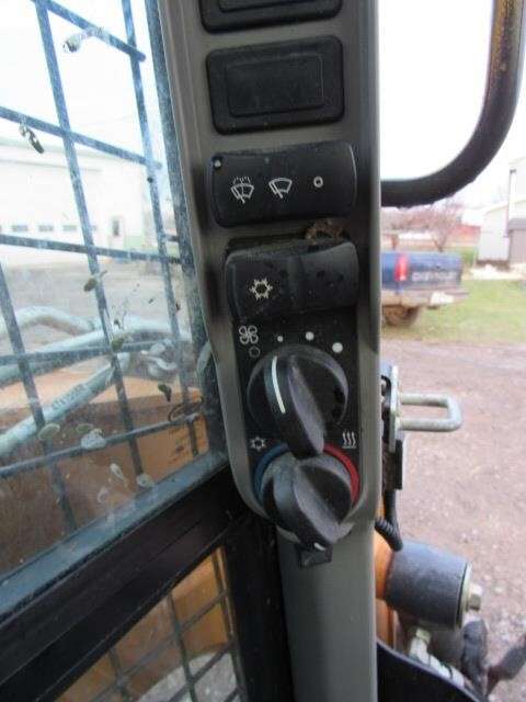 2020 Case SR175B Skid Steer - Image 18