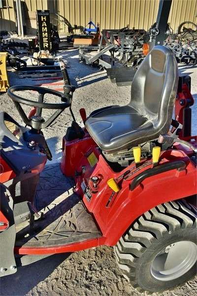 2020 Massey Ferguson GC1723E Tractor - Image 6