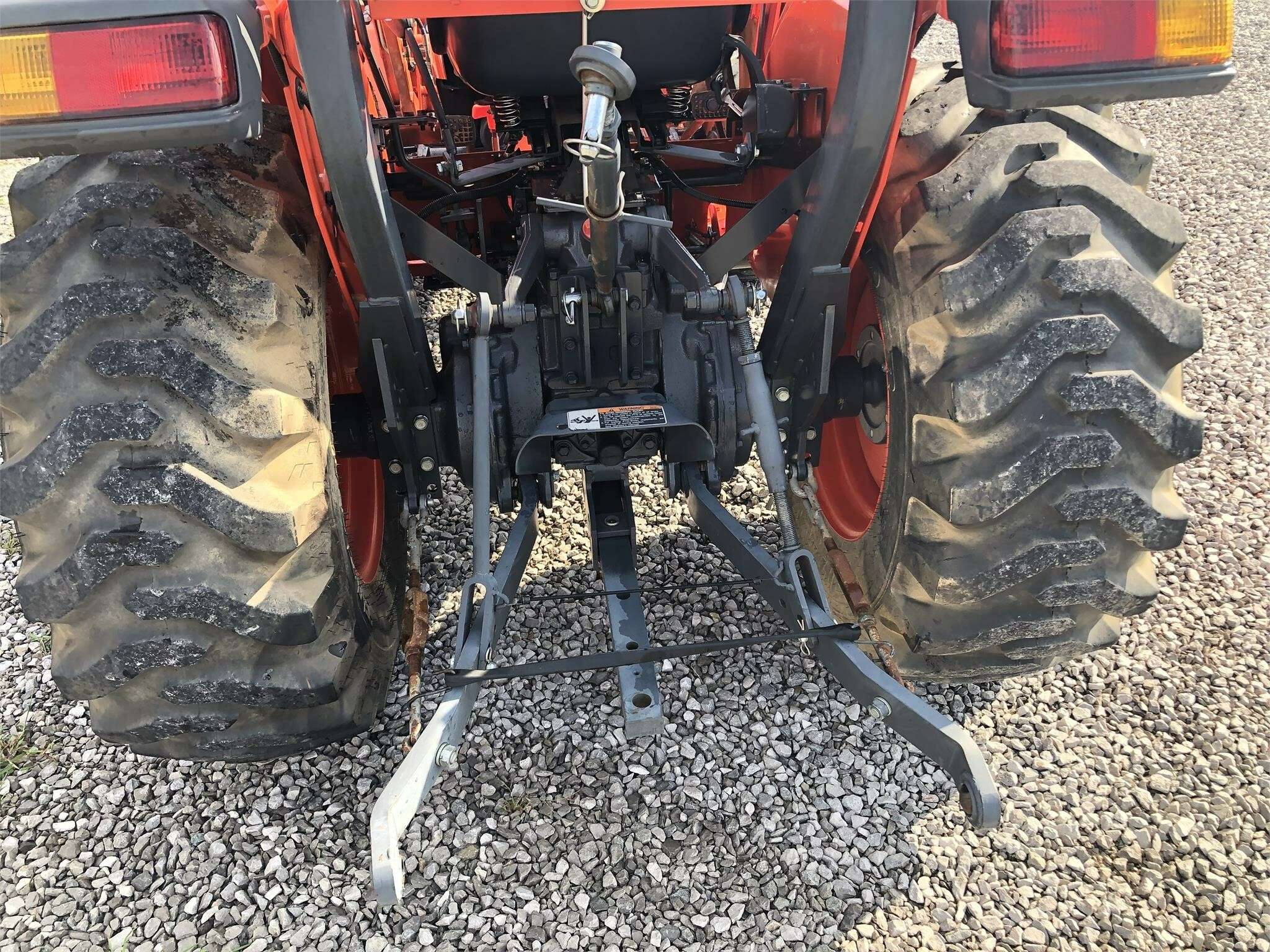 2016 Kubota L2501 Tractor - Image 15