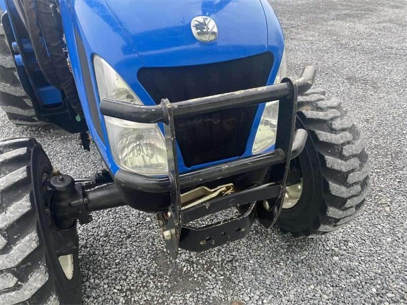 2004 New Holland TC40A Tractor - Image 5