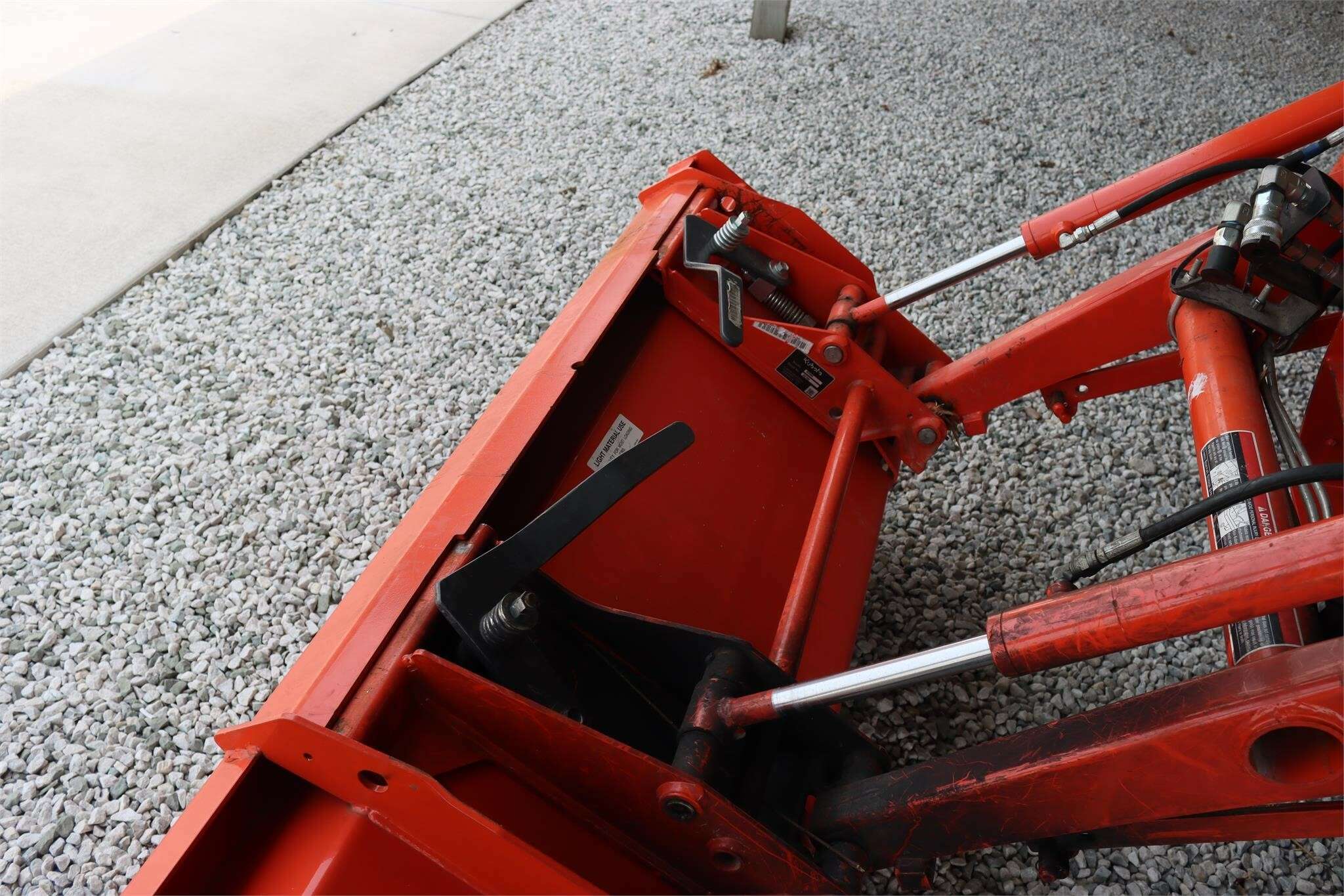 2015 Kubota B2601 Tractor - Image 3