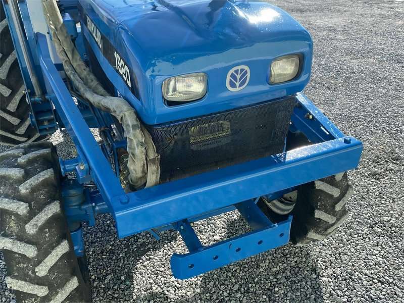 1997 New Holland 1920 Tractor - Image 9