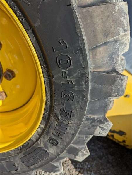 2013 New Holland L218 Skid Steer - Image 8