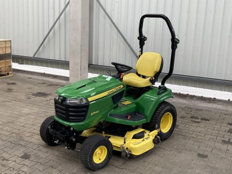 2018 John Deere X940 - Image 2