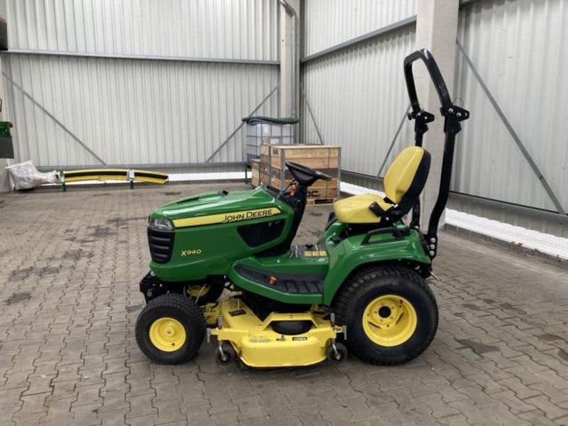 2018 John Deere X940 - Image 4