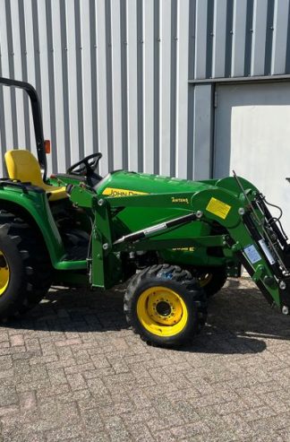 2010 John Deere 3038E