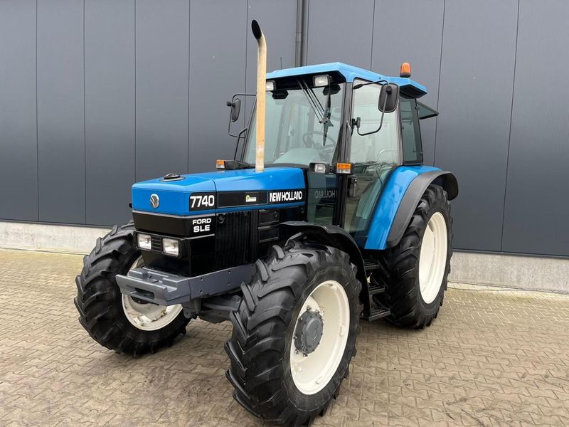 1996 New Holland 7740 Sle