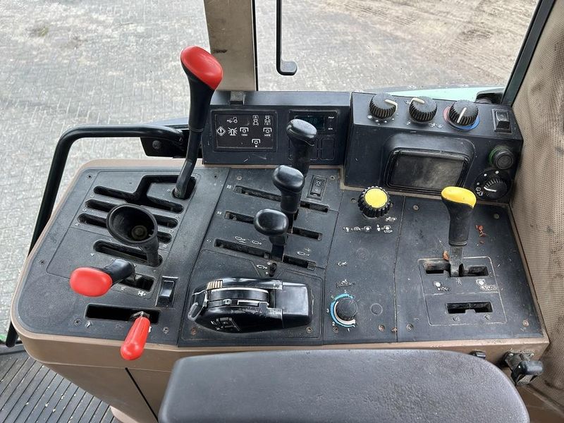 1994 John Deere 6800 - Image 10