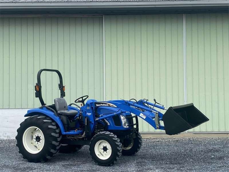2004 New Holland TC40A Tractor