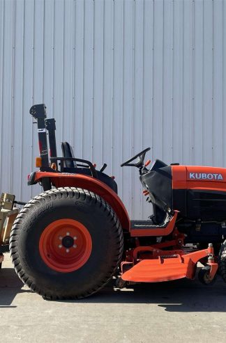 2011 KUBOTA B3200HSD