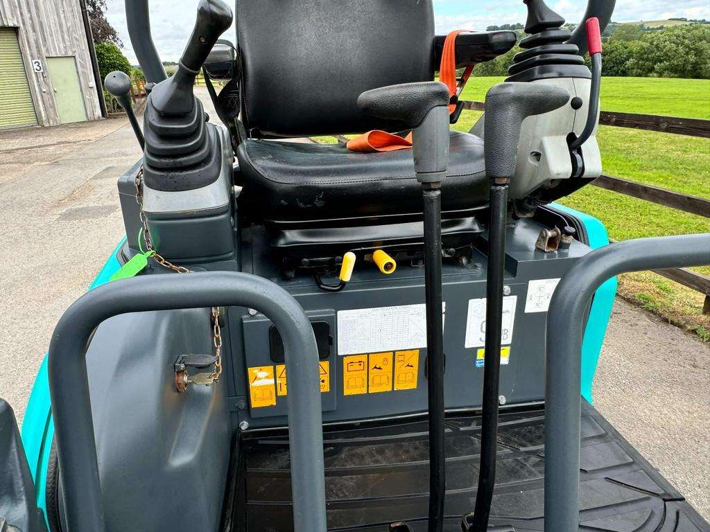 2018 Kobelco SK17STR3 - Image 3