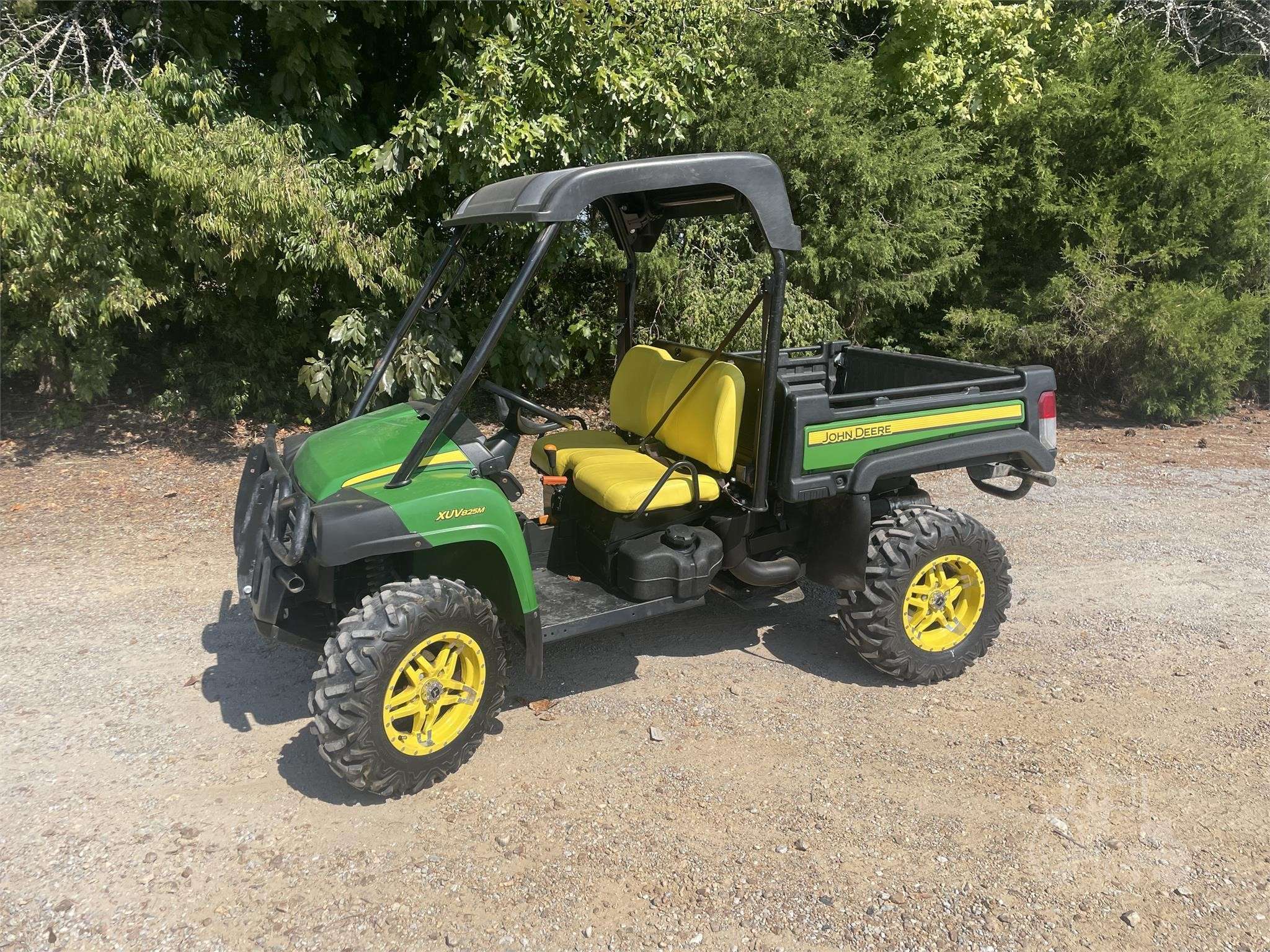 2019 JOHN DEERE GATOR XUV 825M - Image 2