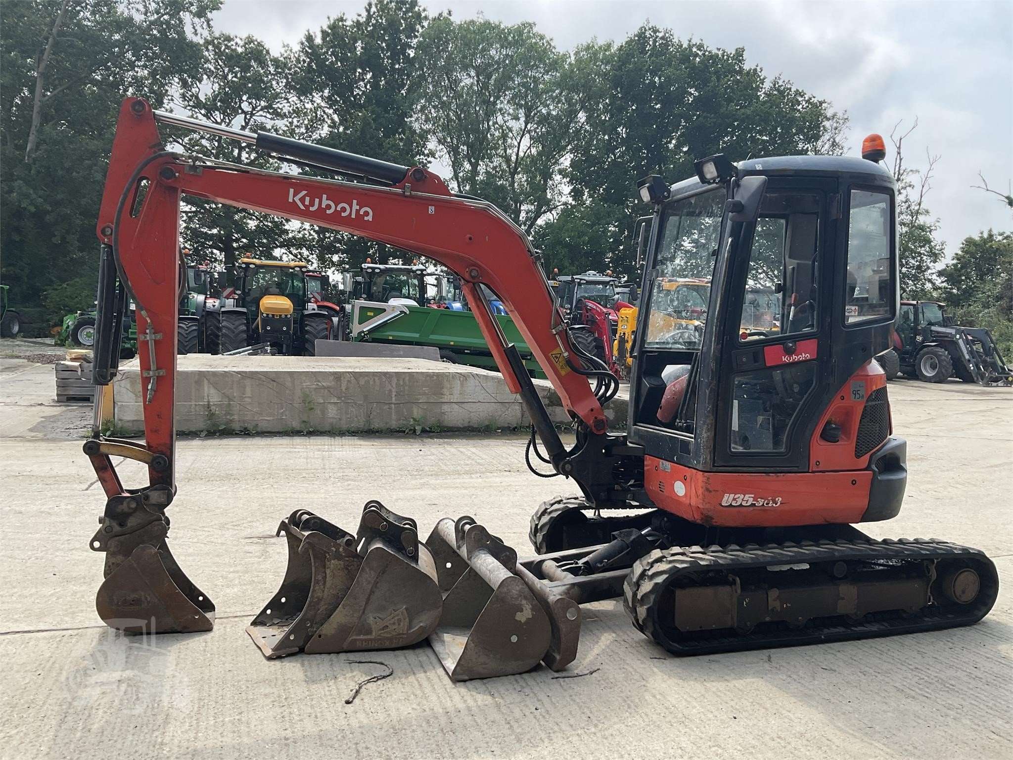 2016 KUBOTA U35-3A3 - Image 2